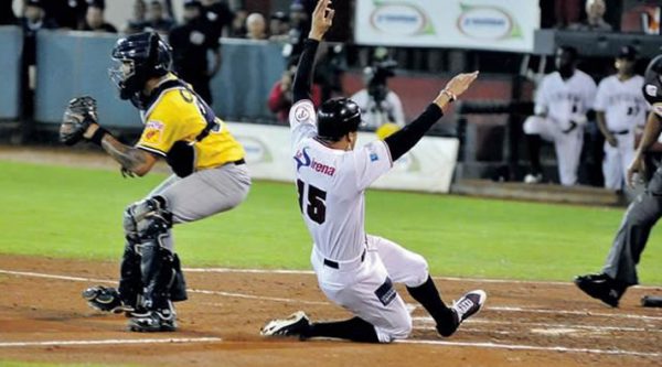 Gigantes del Cibao derrotan a las Águilas Cibaeñas [Round Robin 5/1/2018]