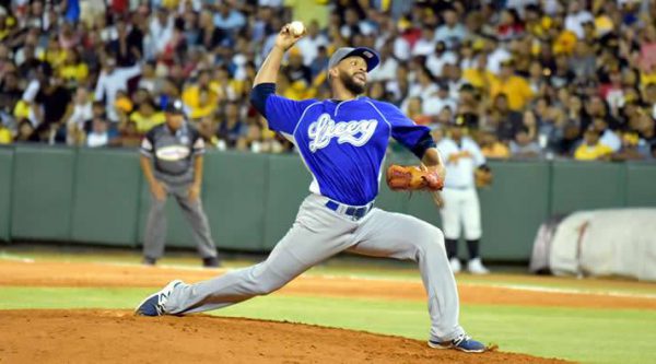 Tigres del Licey blanquea a las Águilas Cibaeñas