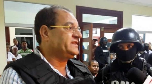 Le dan cinco estocadas a recluso Winston Rizik en La Vega