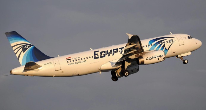 Avión de Egytair se estrella en el Mediterráneo con 66 personas a bordo