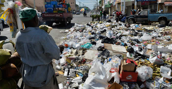 Atención David Collado: La basura vibra en Santo Domingo