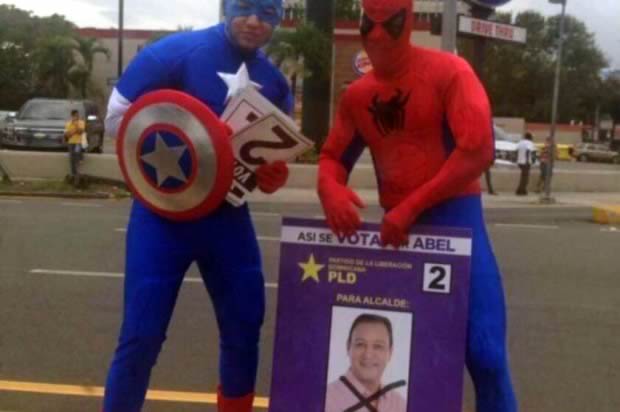El Capitán América y el Hombre Araña le hacen campaña a Abel Martínez