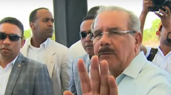 Video: Momento en que Danilo Medina evade pregunta de medios internacionales