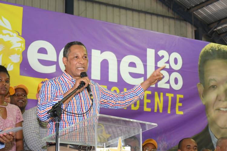 Senador Dionis Sánchez dice no va a renunciar al «barrilito»