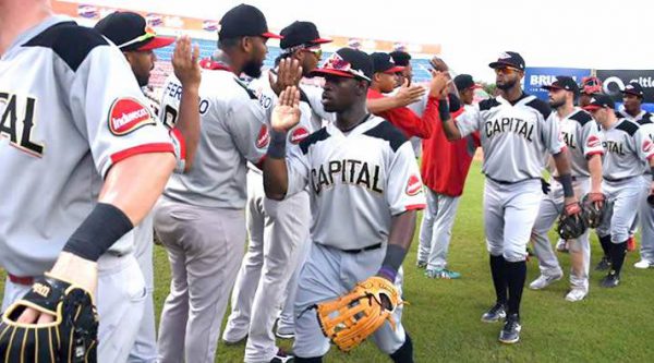 Leones del Escogido blanquean a los Toros 26/10/2018