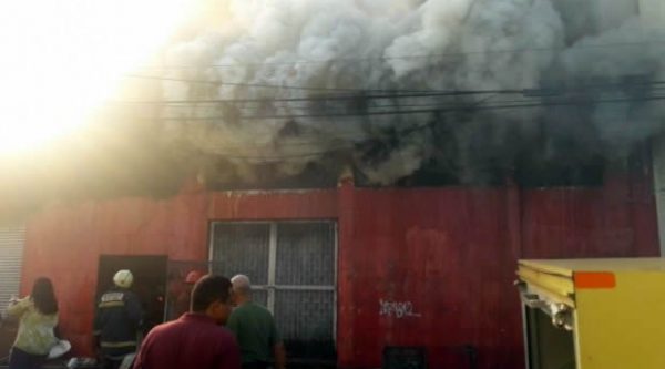 Incendio en Almacenes Rodríguez de la Duarte