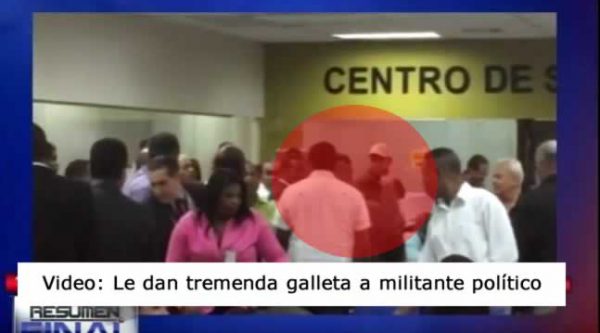 Video: Le dan galleta a militante político en Junta Municipal