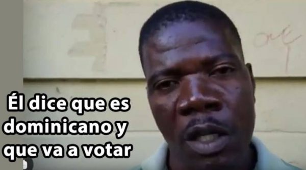 Video: Descubren haitiano intentando votar en las primarias