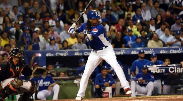 Video: Hanley Ramírez castiga a Las Águilas con gran homerun