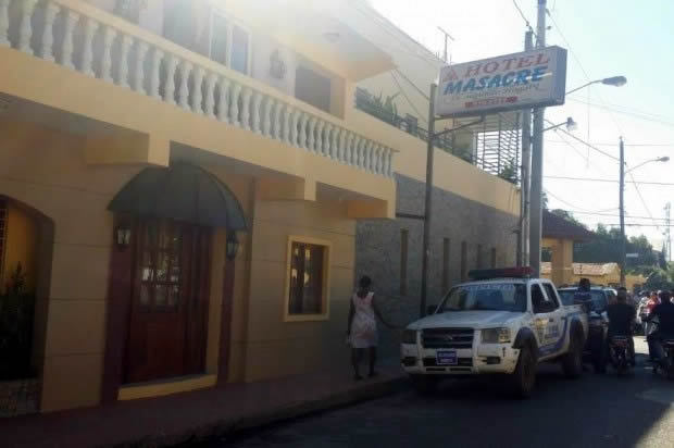Policías rodean hotel en Dajabón, donde presumen que está Brayan