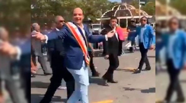 Video: Insultan a Ramfis Trujillo en la Gran Parada Dominicana