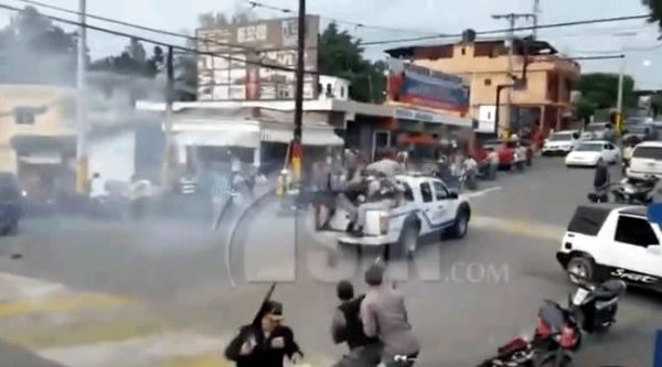 Video: Intentan linchar supuestos secuestradores de niña en Jarabacoa