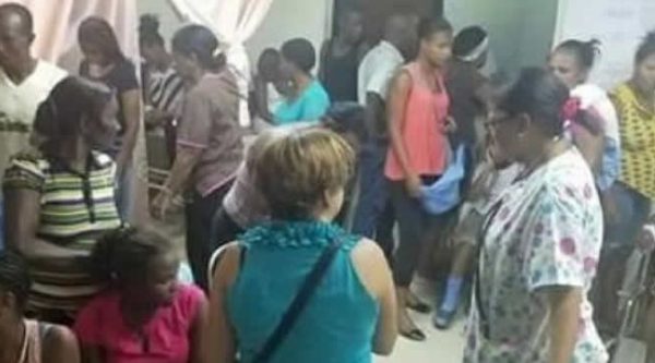 89 estudiantes intoxicados con el almuerzo escolar en Villa Altagracia