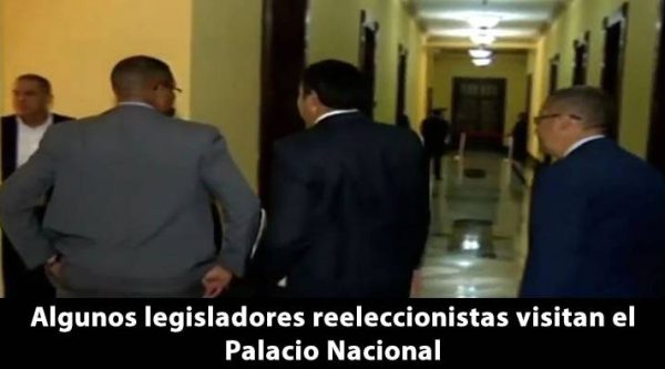 imagen legisladores visitam el palacio nacional