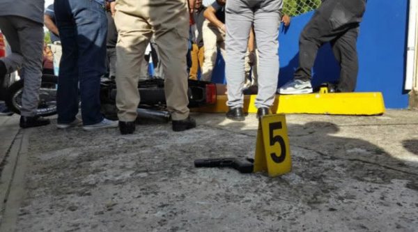 Hombre que mataron frente al Colegio Montessori iba a asaltar empleada