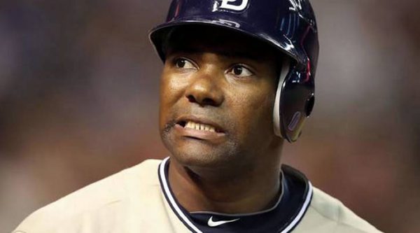 Miguel Tejada de la cima de MLB a la quiebra; será desalojado de su casa