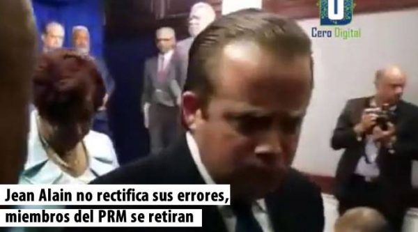 Video: PRM se retira de rueda de prensa porque Jean Alain no rectificó sus violaciones