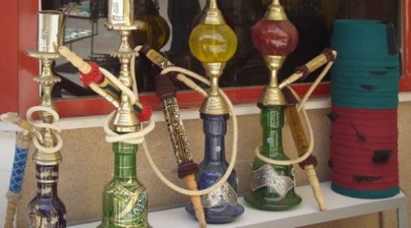 Muere joven tras fumar hookah