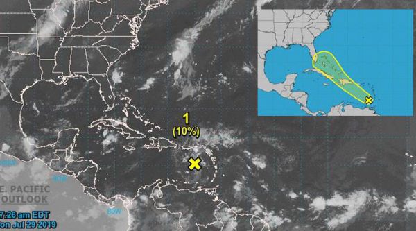 Onda tropical con posibilidades de convertirse en huracán