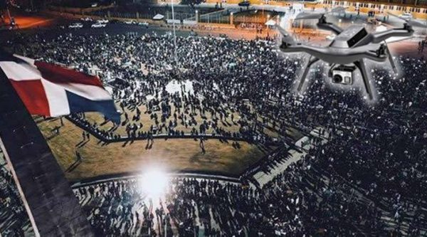 IDAC Prohíbe uso de drones en la Plaza la Bandera