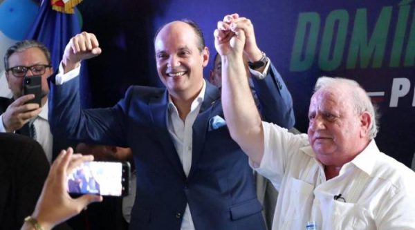 Ramfis Domínguez Trujillo presenta a Ernesto Fadul como precandidato a diputado