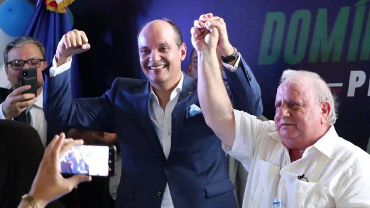 Ramfis Domínguez Trujillo presenta a Ernesto Fadul como precandidato a diputado