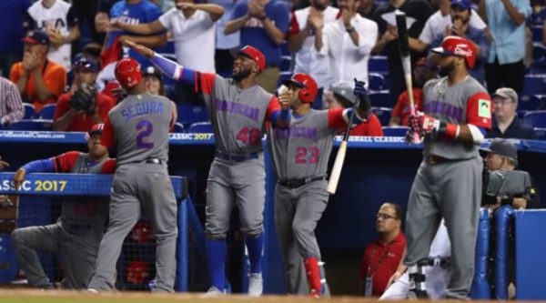 RD vence a Colombia y pasa invicto a la segunda Ronda del Clásico de Béisbol