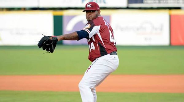 Gigantes blanquean a Tigres del Licey [5-11-2018]