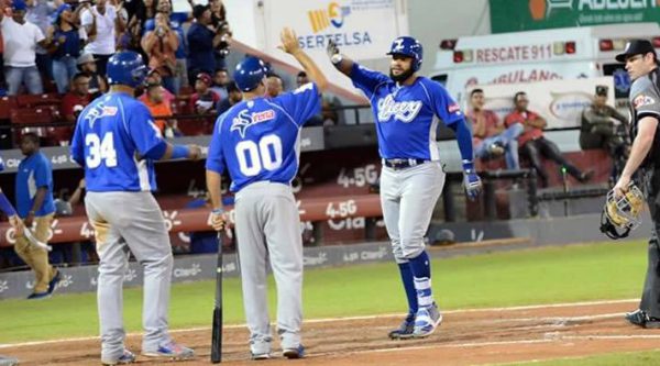 Jonrones de Juan Francisco y Jorge Bonifacio, Licey vence a Gigantes