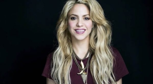 Shakira pierde la voz; esta pasando por un mal momento