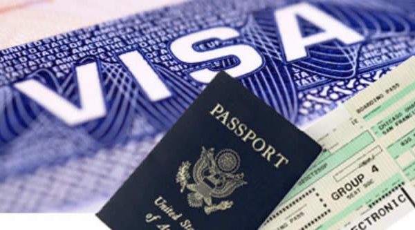 Solicitud de pasaporte o visa se pedirá por página web de migración