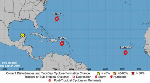 Karen descarga fuerte lluvia en Puerto Rico