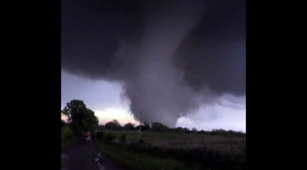 Tornado en Las Matas de Farfán; muere una mujer