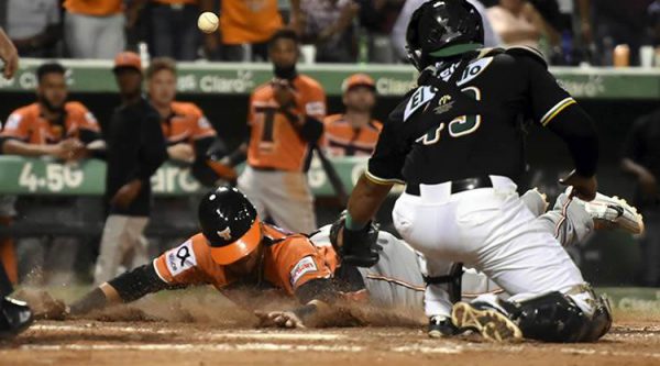 Toros vencen por segundo partido consecutivo a las Estrellas