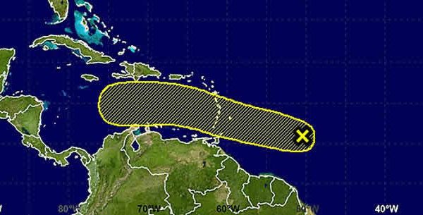 Onda tropical con potencial de Huracán se acerca al Caribe