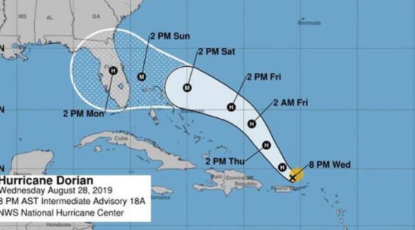 Dorian se convierte en huracán categoría 1