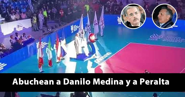 Video: Abuchean a Danilo Medina y José Ramón Peralta en evento de Voleibol