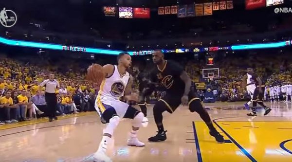 Video: La gran jugada de Stephen Curry contra LeBron James