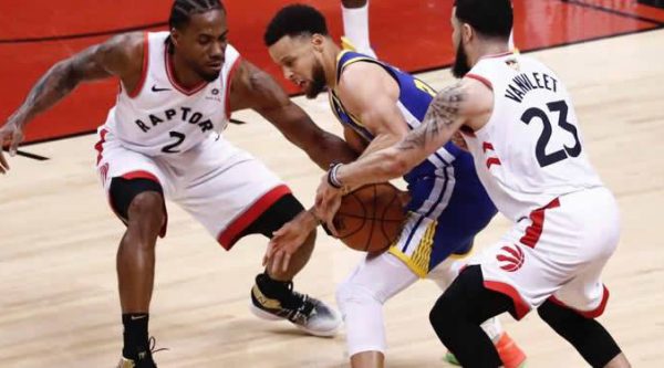 Los Warriors buscarán igualar la serie final contra los Raptors de Toronto