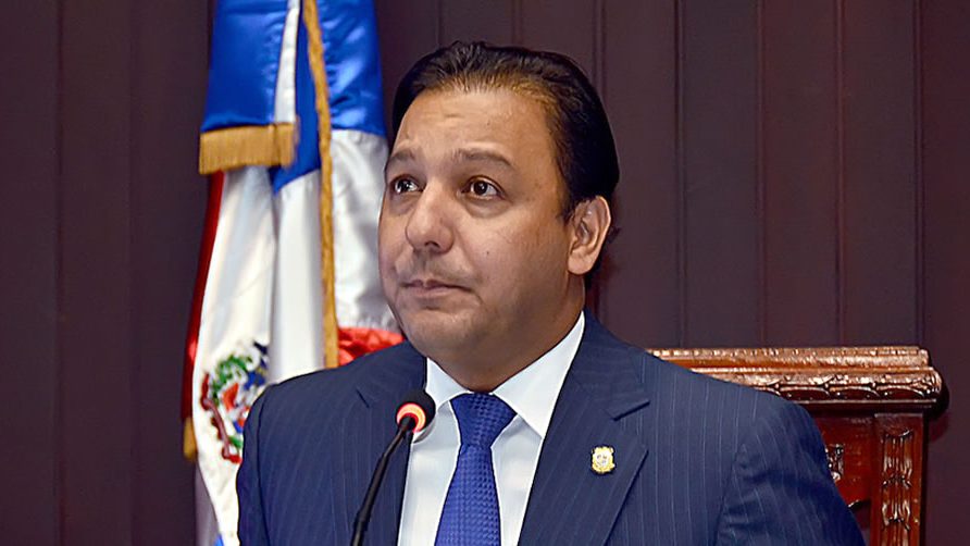 Auditoría revela irregularidades en primera gestión alcalde Abel Martínez en Santiago