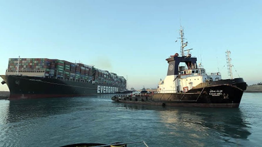 El canal de Suez desbloqueado; reabre a la navegación