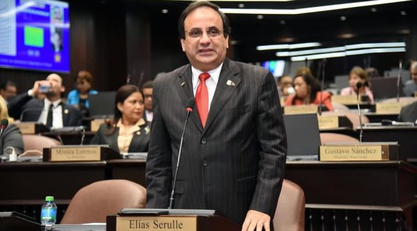 Elías Serulle renuncia del PLD