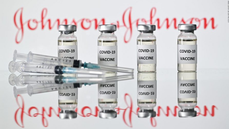 Recomiendan suspender uso de la vacuna Johnson & Johnson por preocupaciones sobre coágulos sanguíneos