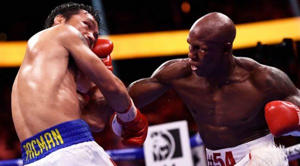 Yordenis Ugás derrota a Manny Pacquiao