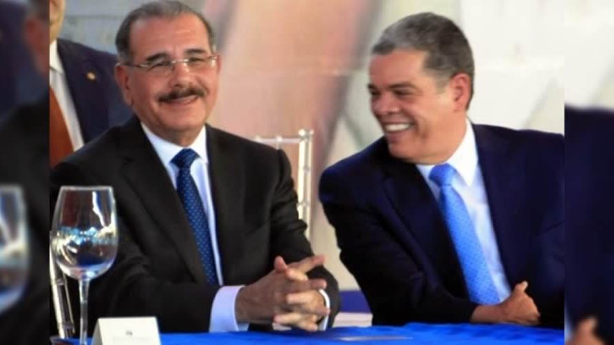 Destapan desfalco millonario en obras de Educación en los gobiernos de Danilo Medina