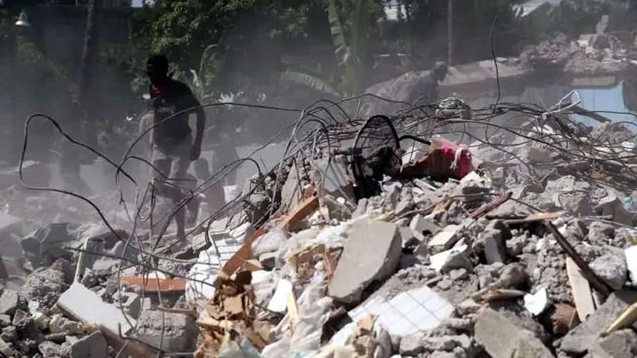Depresión tropical Grace azota Haití tras el terremoto